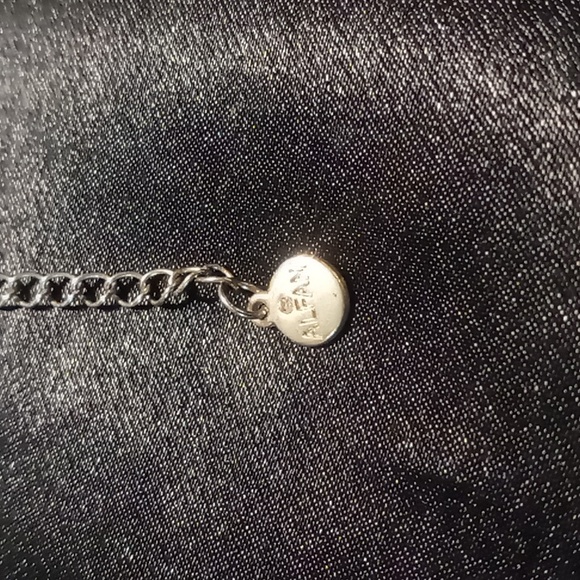 Alfani layered gold tone necklace. 30-32-34 inch long+3 - Picture 4 of 7